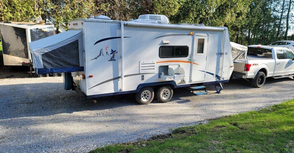 Coyote Camper Trailer