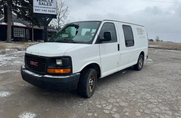 GMC Savana